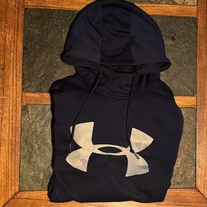 Under Armor medium sweatshirt